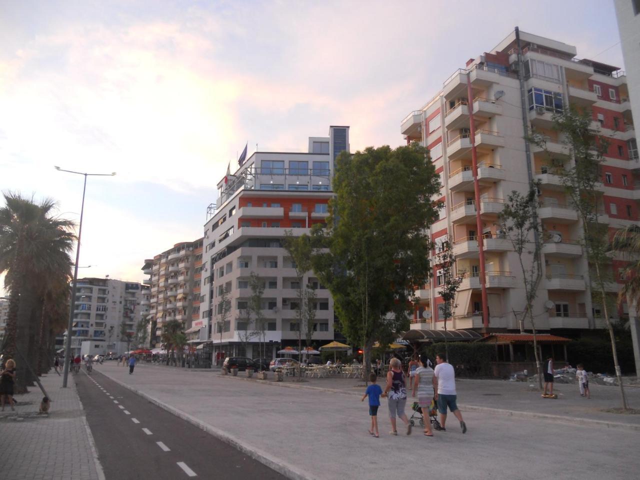 Sea View Apartment Onorato 1 Vlore Ngoại thất bức ảnh